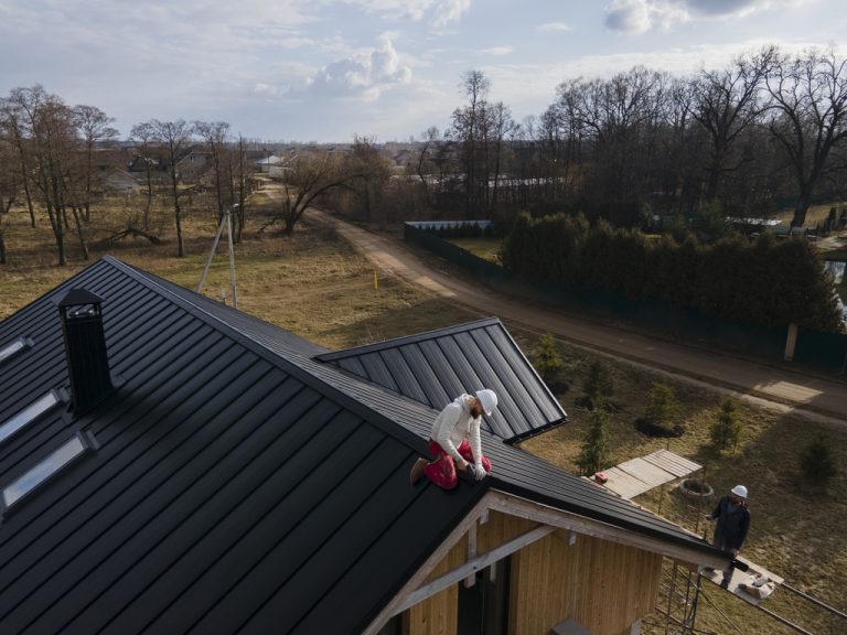 Roof Ventilation Problems You’ll Notice in Warmer Weather